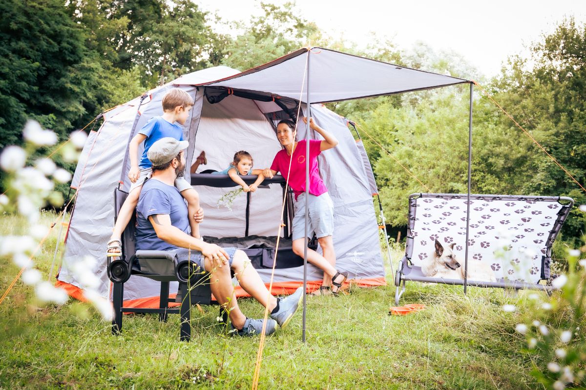 Camping mit Kindern: So wird euer Familienabenteuer im Zelt entspannt und unvergesslich